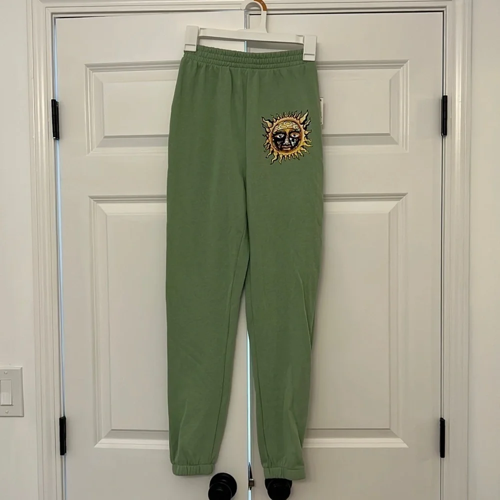 Sublime girl sweatpants, new with tag, size XS.